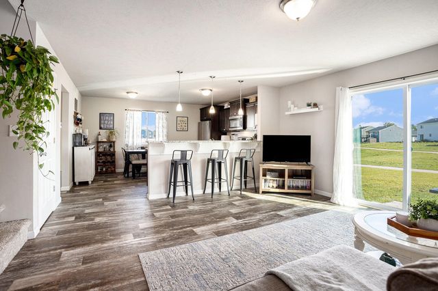 1655 Tea Pond Court, Vicksburg, MI 49097