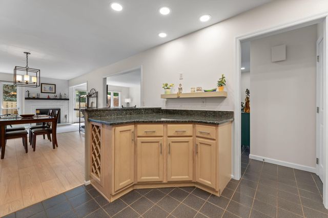 4532 Carriage Hill Lane, Columbus, OH 43220