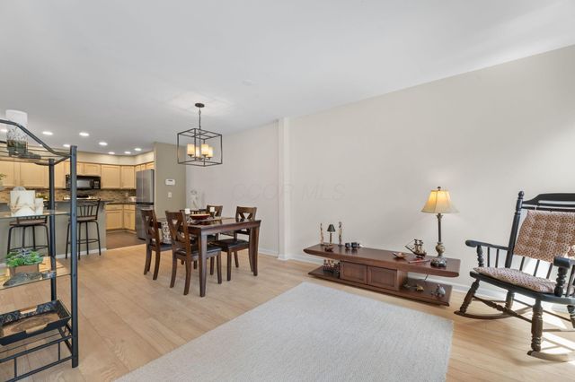 4532 Carriage Hill Lane, Columbus, OH 43220