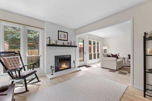 4532 Carriage Hill Lane, Columbus, OH 43220