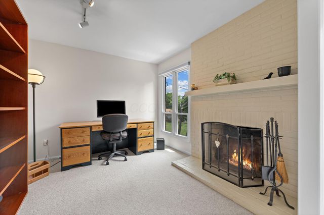 4532 Carriage Hill Lane, Columbus, OH 43220