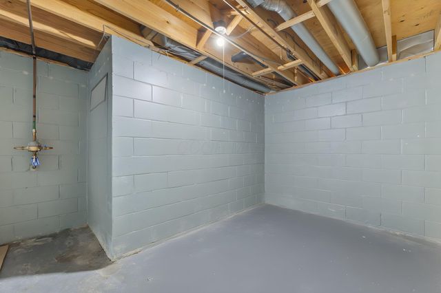 4532 Carriage Hill Lane, Columbus, OH 43220