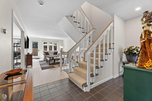 4532 Carriage Hill Lane, Columbus, OH 43220