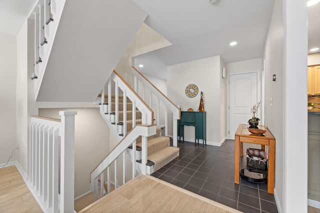 4532 Carriage Hill Lane, Columbus, OH 43220
