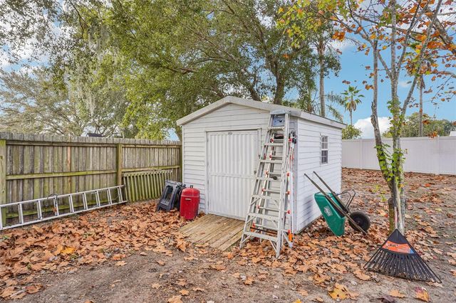 2052 ONECCO COURT, Clermont, FL 34714