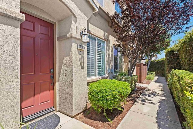 41985 Davenport C, Murrieta, CA 92562
