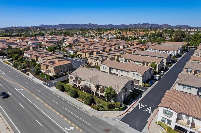41985 Davenport C, Murrieta, CA 92562