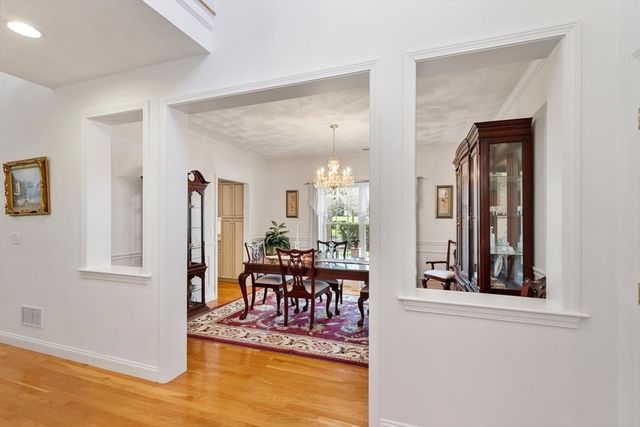 91 Emerald Ct 91, Tewksbury, MA 01876