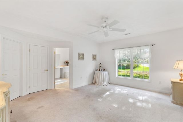 91 Emerald Ct 91, Tewksbury, MA 01876