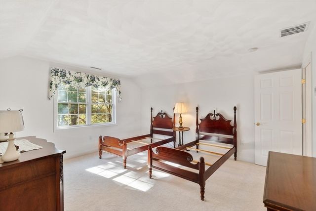 91 Emerald Ct 91, Tewksbury, MA 01876
