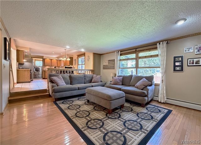 2 Autumn Lane, Cheektowaga, NY 14043