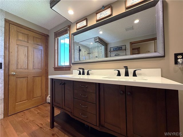 2 Autumn Lane, Cheektowaga, NY 14043