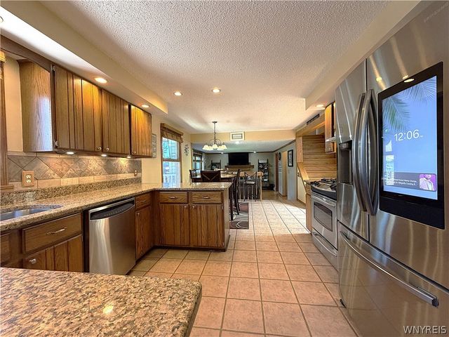 2 Autumn Lane, Cheektowaga, NY 14043