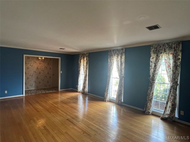 212 Pine Needle Drive, Selma, AL 36701