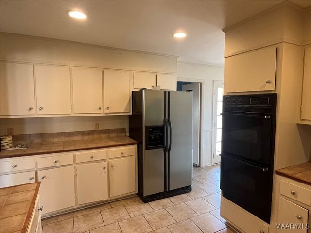 212 Pine Needle Drive, Selma, AL 36701