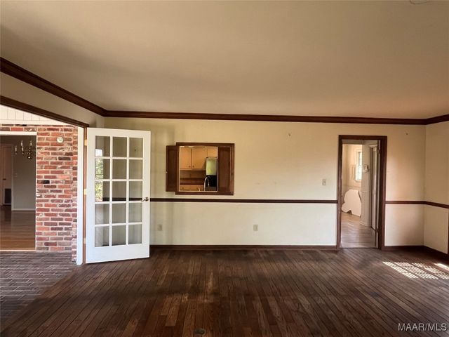 212 Pine Needle Drive, Selma, AL 36701