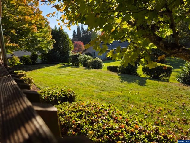 1223 Karen Wy NW, Salem, OR 97304