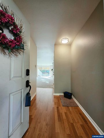 1223 Karen Wy NW, Salem, OR 97304