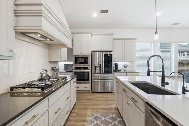 5429 Golden Sun Lane, Mckinney, TX 75070