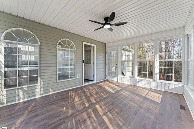 28 Lantern Lane, Greer, SC 29651
