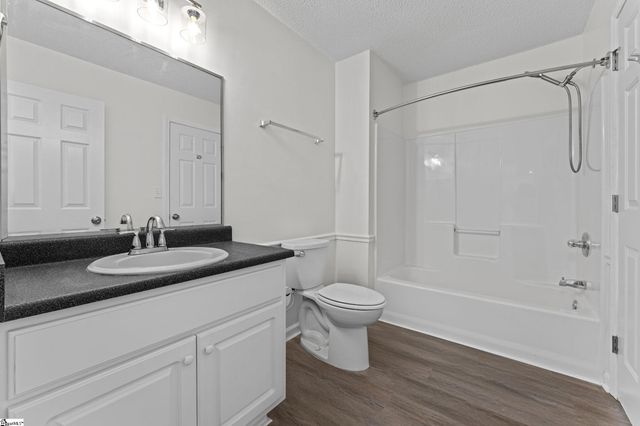 28 Lantern Lane, Greer, SC 29651