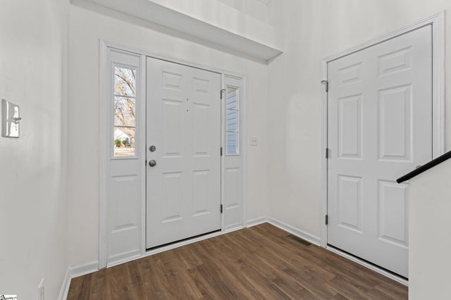 28 Lantern Lane, Greer, SC 29651