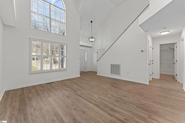 28 Lantern Lane, Greer, SC 29651