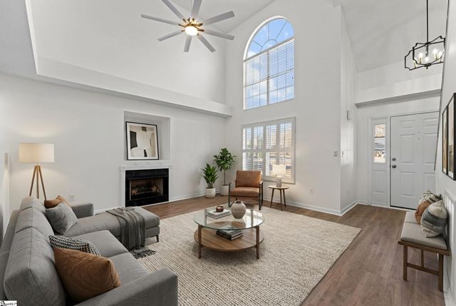 28 Lantern Lane, Greer, SC 29651