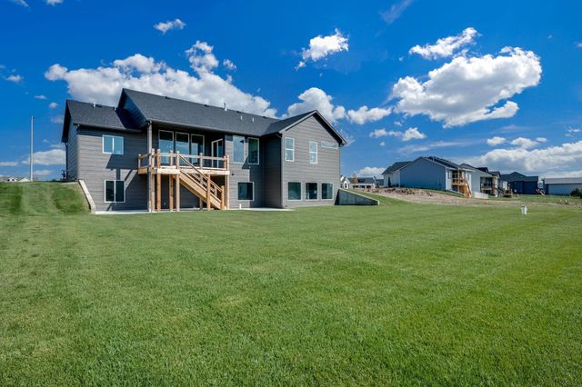 280 S Wellcrest Ct., Wichita, KS 67052