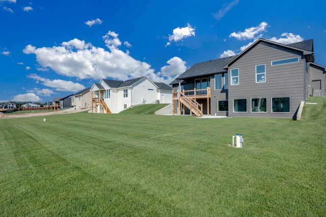 280 S Wellcrest Ct., Wichita, KS 67052