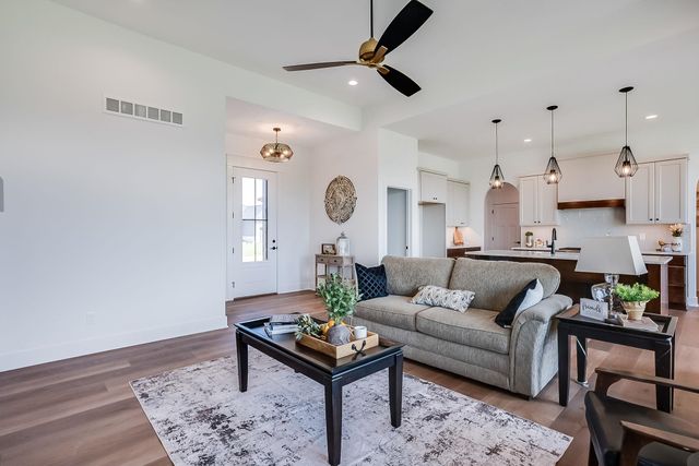 280 S Wellcrest Ct., Wichita, KS 67052