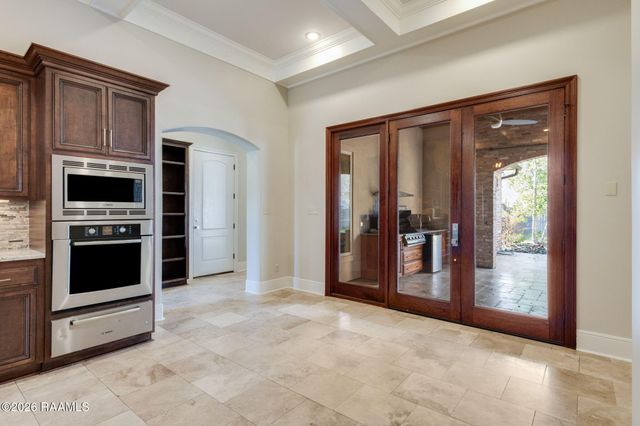 703 N Michot Road, Lafayette, LA 70508