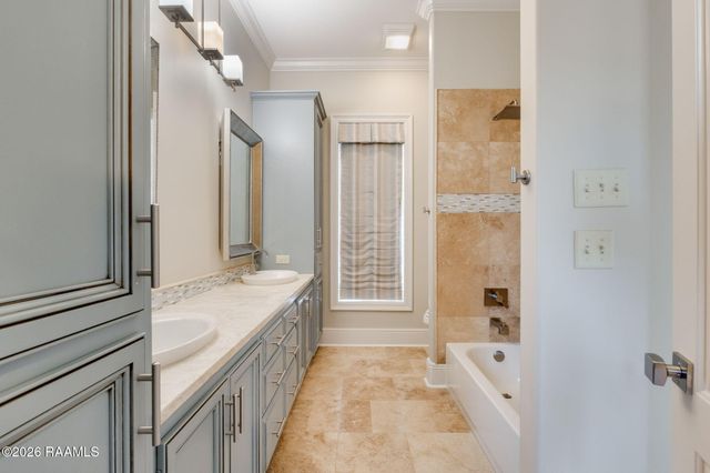 703 N Michot Road, Lafayette, LA 70508