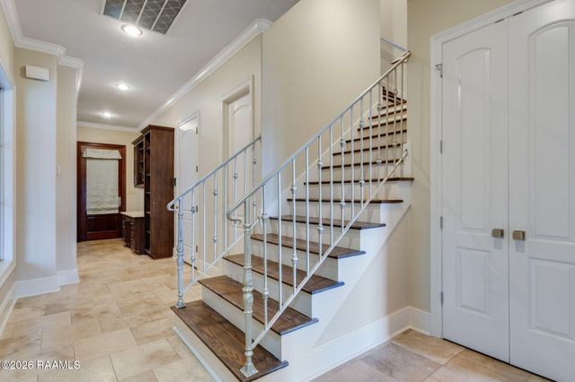 703 N Michot Road, Lafayette, LA 70508