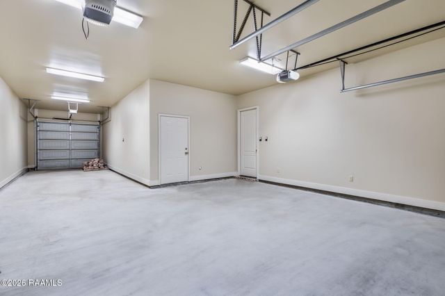 703 N Michot Road, Lafayette, LA 70508