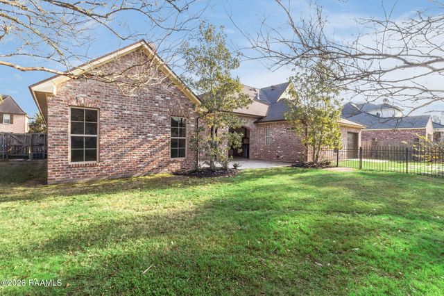 703 N Michot Road, Lafayette, LA 70508