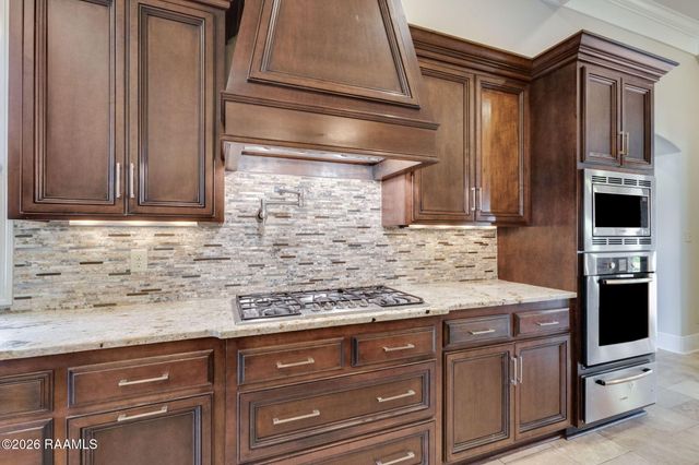 703 N Michot Road, Lafayette, LA 70508