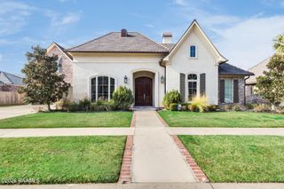703 N Michot Road, Lafayette, LA 70508