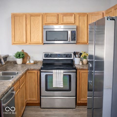 10304 Golden Drive, Noblesville, IN 46060