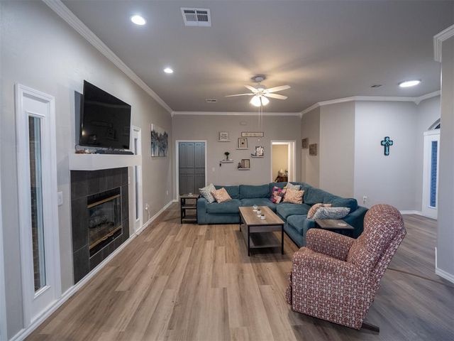 424 Blue Spruce Drive, Oklahoma City, OK 73130