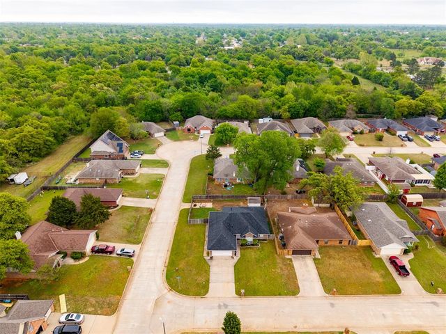 424 Blue Spruce Drive, Oklahoma City, OK 73130