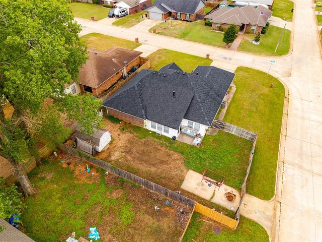 424 Blue Spruce Drive, Oklahoma City, OK 73130