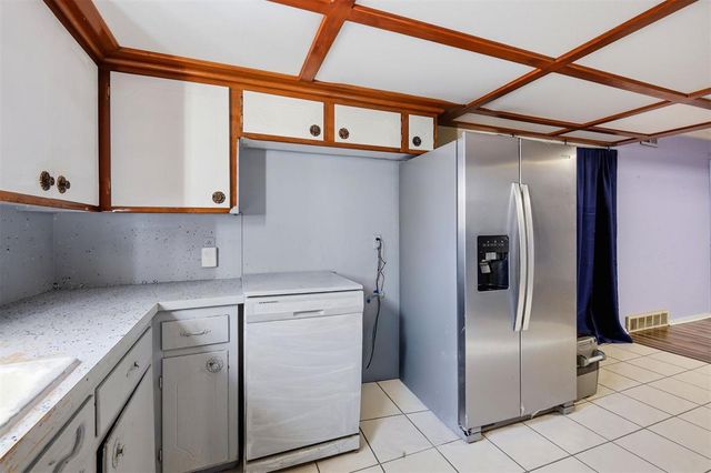 304 Country Club Terrace, Midwest City, OK 73110
