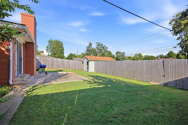 304 Country Club Terrace, Midwest City, OK 73110