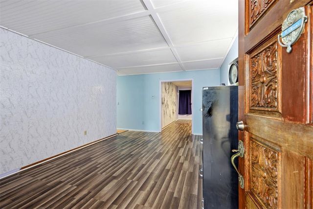 304 Country Club Terrace, Midwest City, OK 73110
