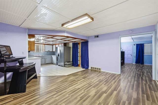 304 Country Club Terrace, Midwest City, OK 73110