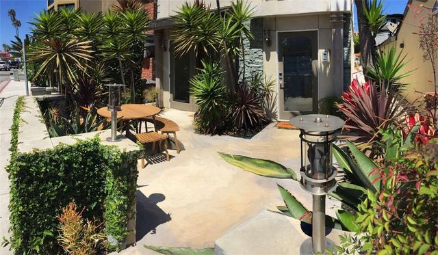 1826 W Balboa Boulevard A, Newport Beach, CA 92663