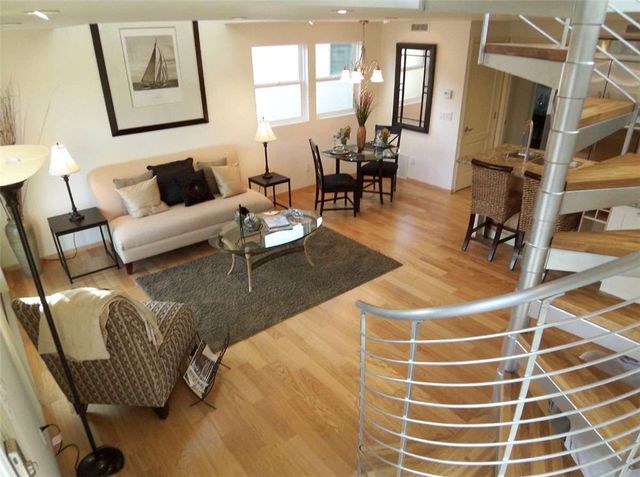 1826 W Balboa Boulevard A, Newport Beach, CA 92663