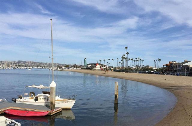 1826 W Balboa Boulevard A, Newport Beach, CA 92663