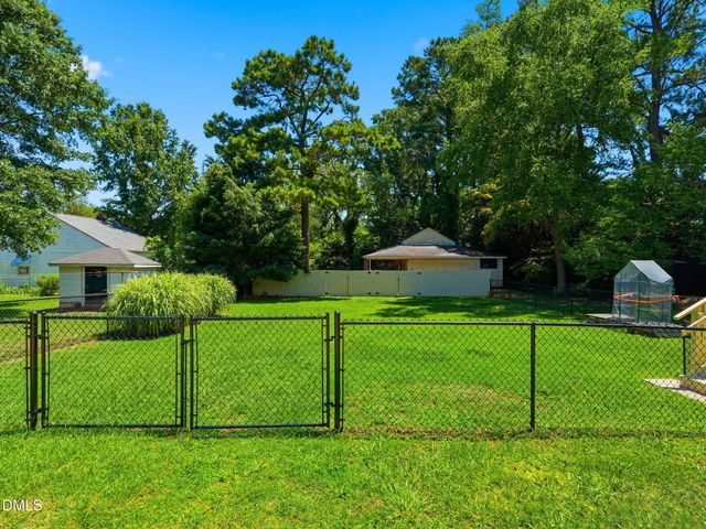 808 N Church Street, Zebulon, NC 27597